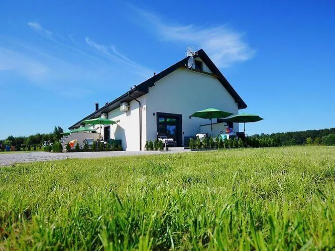 Hébergement de vacances Spacious With A Terrace,