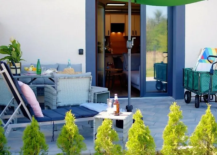 Hébergement de vacances Spacious With A Terrace, *