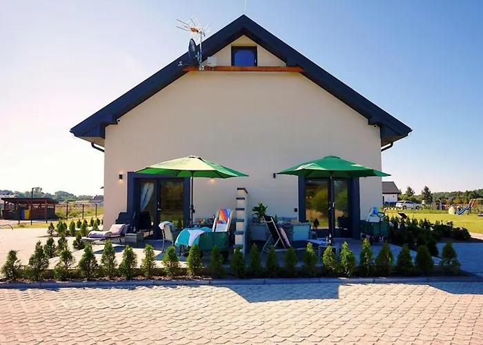 Spacious With A Terrace, Hébergement de vacances