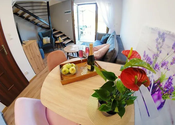 Hébergement de vacances Spacious With A Terrace, Mielenko